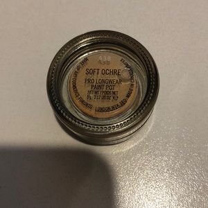 MAC Paint Pot in Soft Ochre